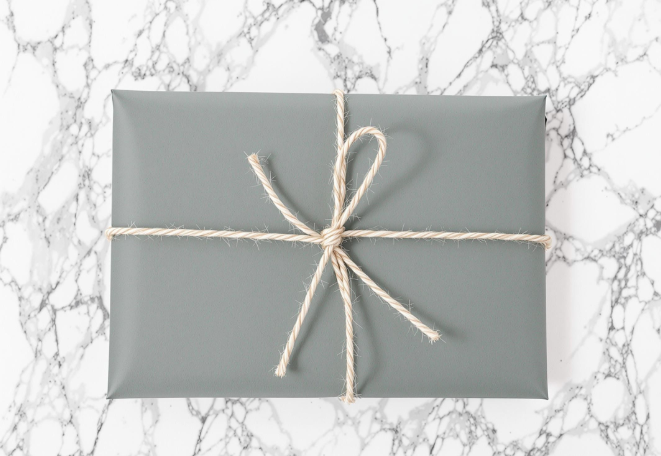 Best Christmas Gift Wrap 2024 – Top 7 Easy & Beautiful Gift Wrapping Ideas