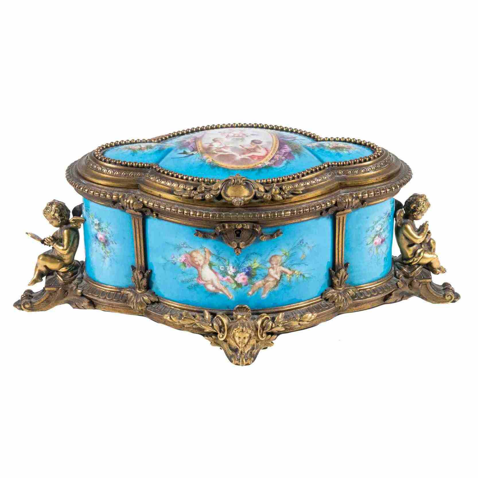 vintage french jewelry box.jpg