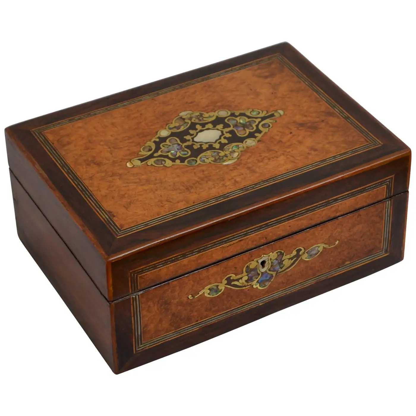 vintage wood jewelry box.jpg