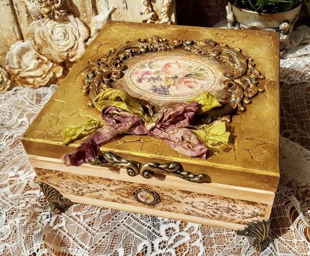 Treasures Through Time – A Vintage Jewelry Box